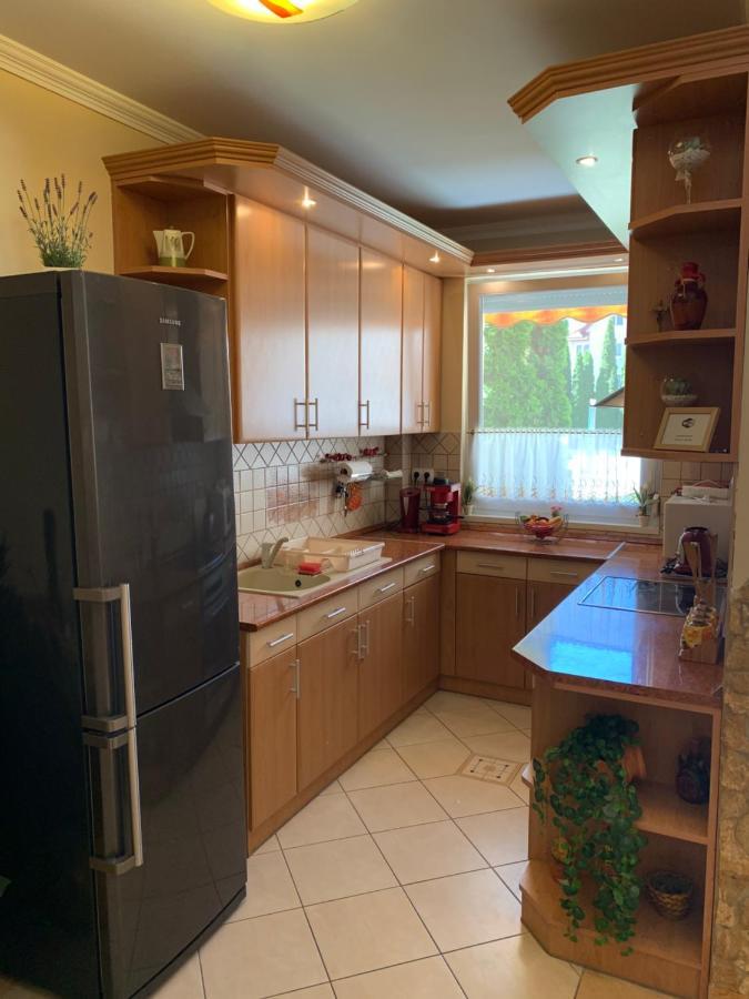 Relax Apartman Hajduszoboszlo Exterior photo
