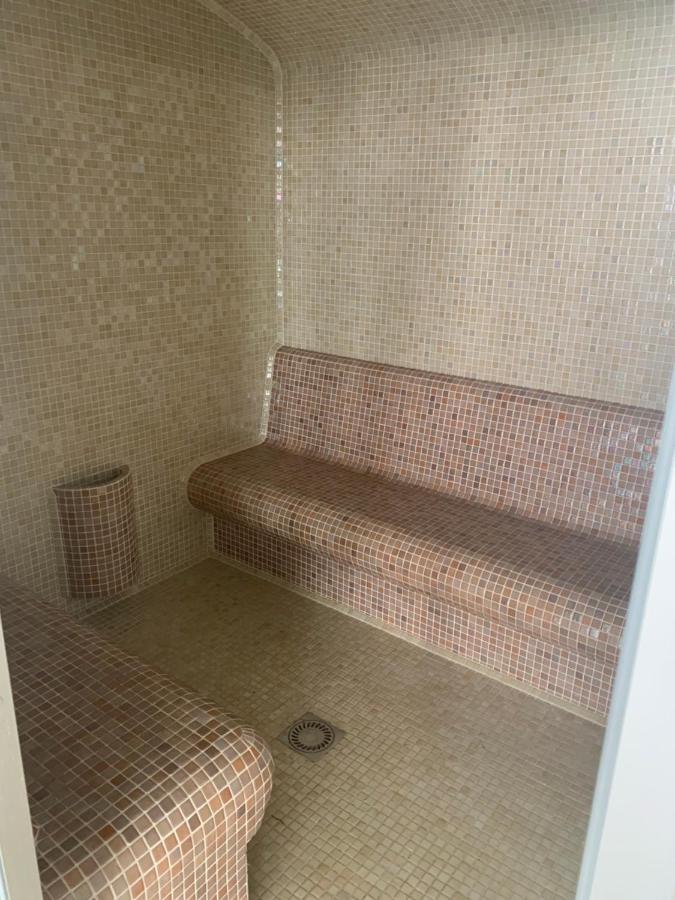 Relax Apartman Hajduszoboszlo Exterior photo